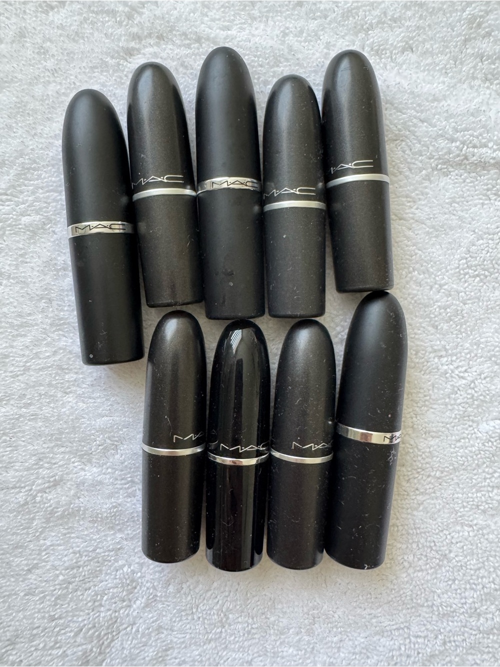 Bundle of 9 Mac lipsticks